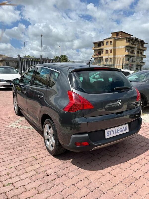 Usata Peugeot 3008 Business-Line 110 CV (80 kW) 2010 Grigio scuro SUV