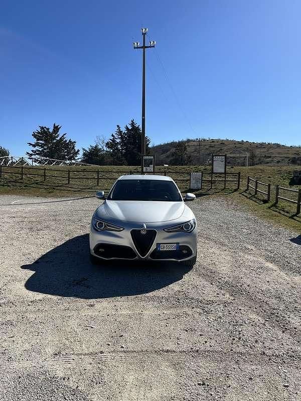 Usata Alfa Romeo Stelvio Sprint 190 CV (139 kW) 2020 SUV