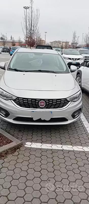 Usata Fiat Tipo 120 CV (88 kW) 2016 Grigio Station wagon