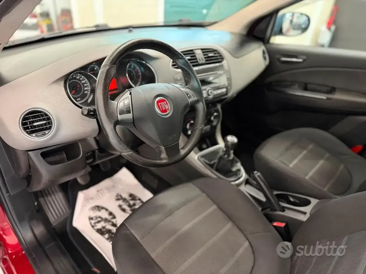 Usata Fiat Bravo Emotion 90 CV (66 kW) 2011 Rosso Utilitaria