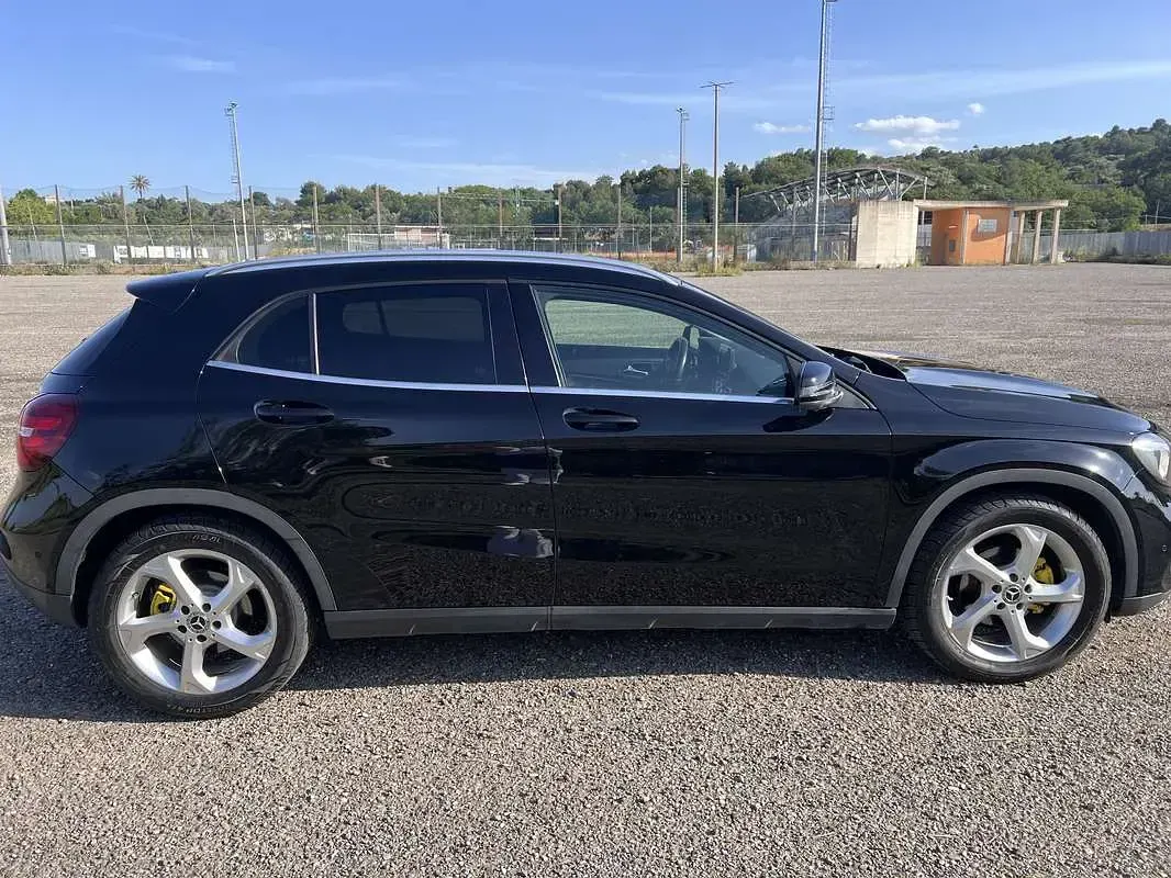 Usata Mercedes GLA220 177 CV (130 kW) 2017 SUV