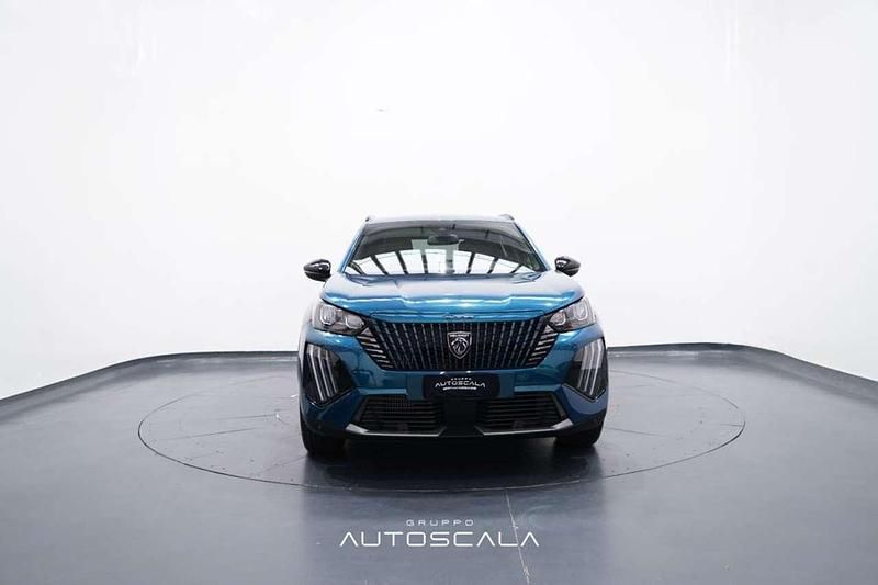 Usata Peugeot 2008 Allure 101 CV (74 kW) 2025 Blu vertigo SUV