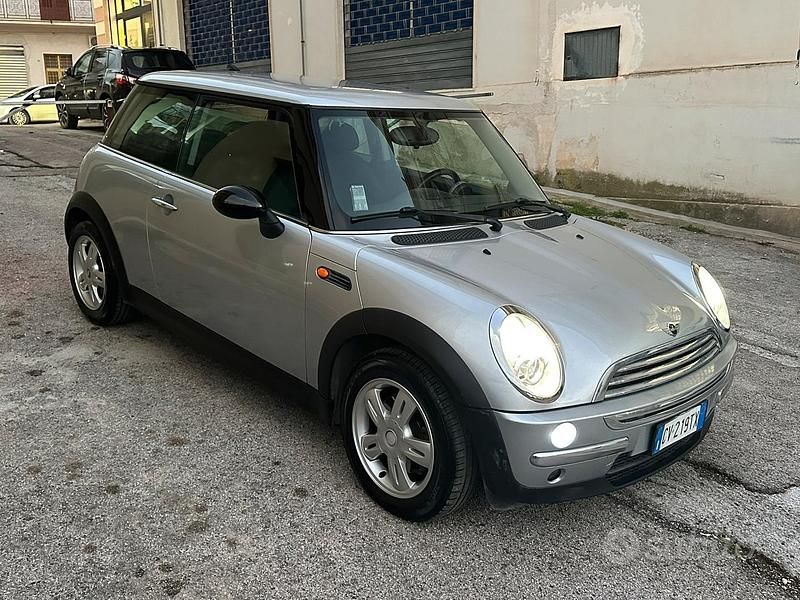 Usata Mini Cooper 75 CV (55 kW) 2005 Utilitaria