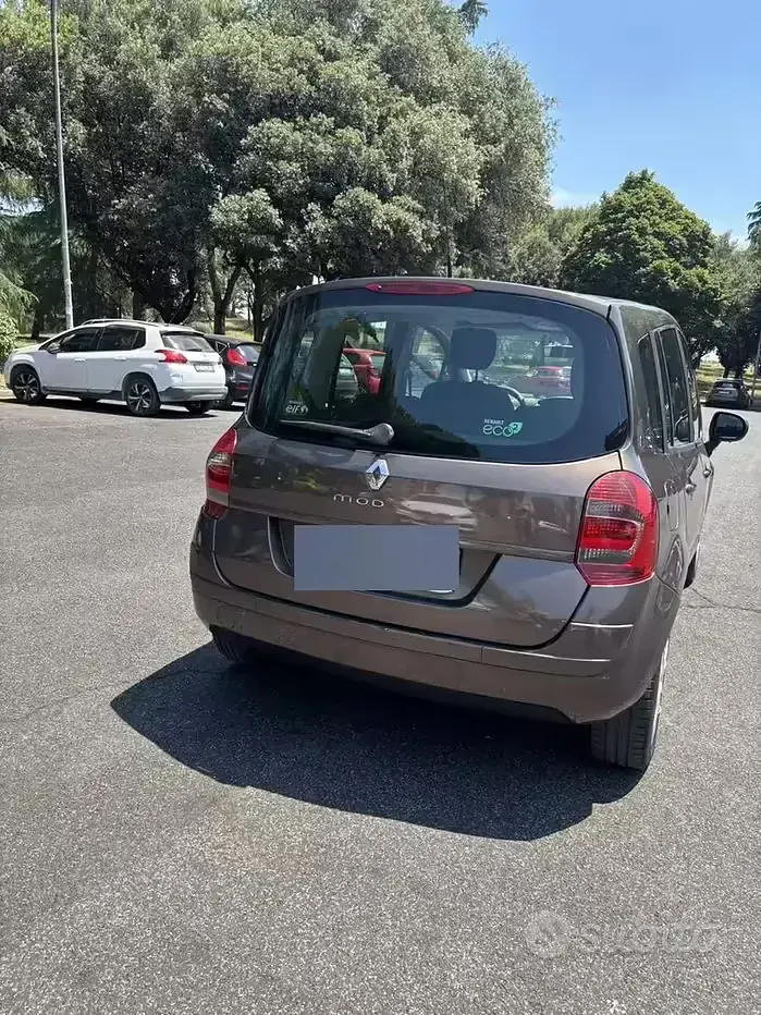Usata Renault Modus 101 CV (74 kW) 2011 Marrone Monovolume