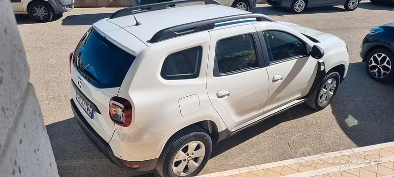 Usata Dacia Duster Essentiel 116 CV (85 kW) 2020 Bianco SUV