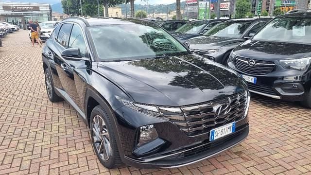 Käytetty Hyundai Tucson 116 HP (85 kW) 2021 Musta Katumaasturi