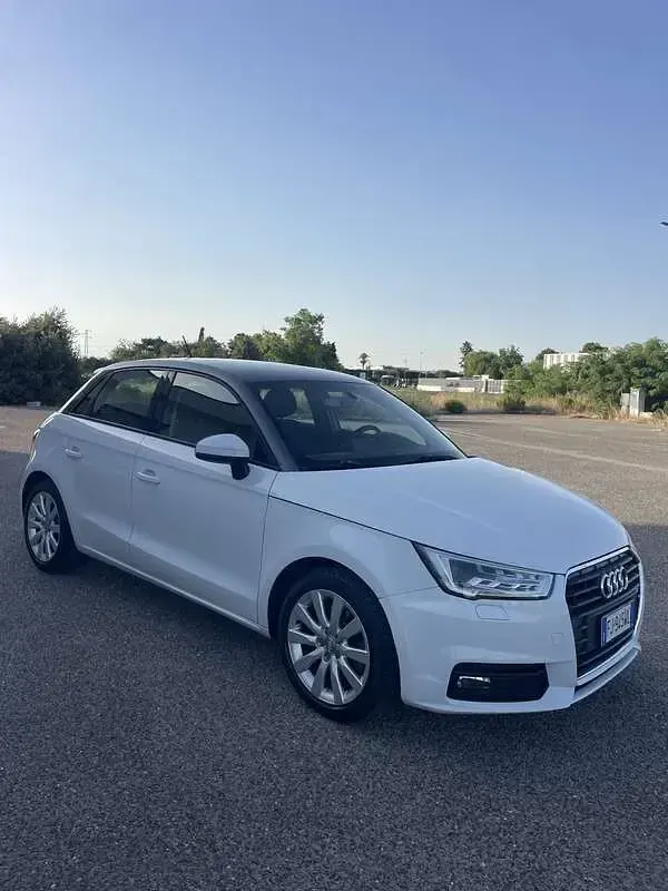 Usata Audi A1 Sportback Admired 116 CV (85 kW) 2016 Bianco Utilitaria