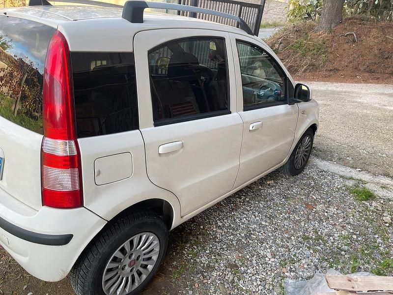 Usata Fiat Panda 75 CV (55 kW) 2011 Bianco Utilitaria