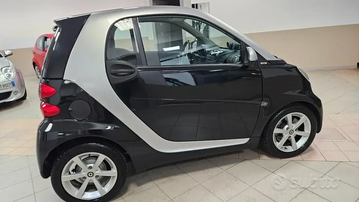 Usata Smart ForTwo Coupé Passion 45 CV (33 kW) 2009 Nero Coupé