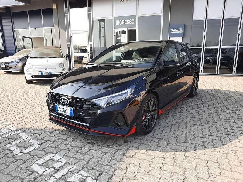 Nero Usata 2023 Hyundai i20 N Performance Tre volumi | 27.900 € (Ottimo prezzo) - Immagine 1/4