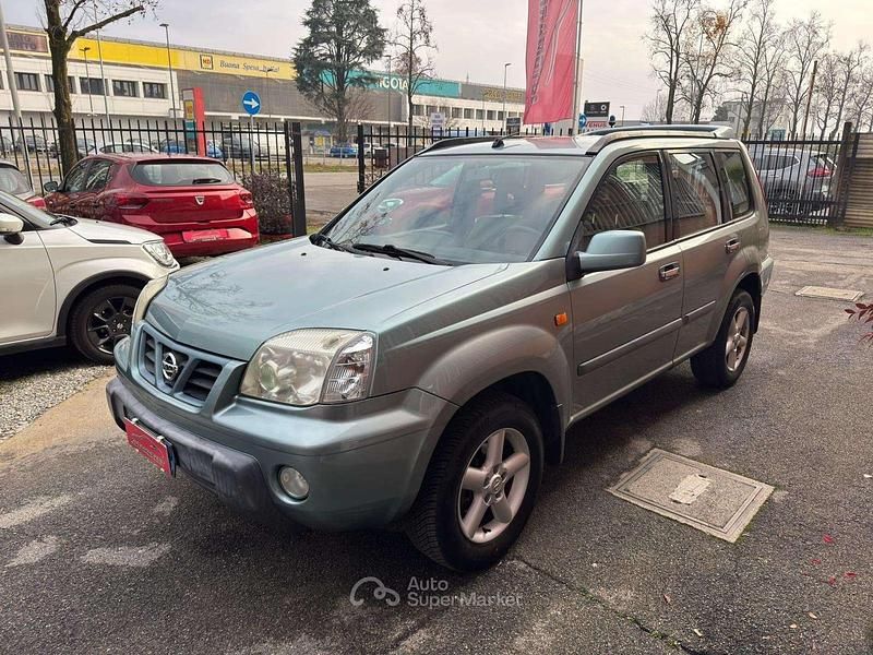 Usata Nissan X-Trail 114 CV (83 kW) 2003 Grigio SUV