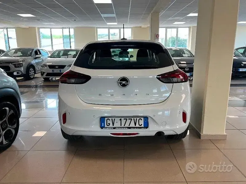 Usata Opel Corsa 75 CV (55 kW) 2024 Bianco Utilitaria