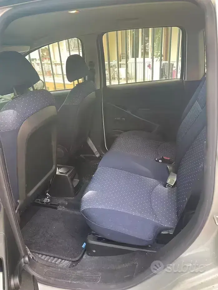 Usata Fiat Idea 95 CV (69 kW) 2011 Grigio Monovolume