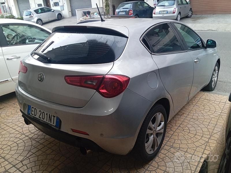 Gebraucht Alfa Romeo Giulietta Exclusive 170 PS (125 kW) 2010 Grau Kleinwagen