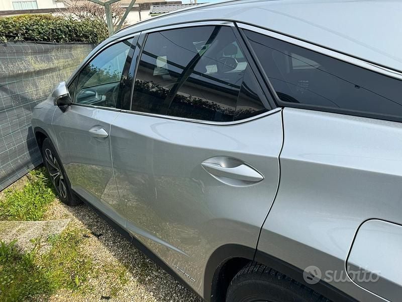 Usata Lexus RX450h+ 2016 Grigio SUV