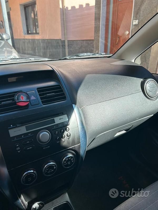 Usata Fiat Sedici 120 CV (88 kW) 2008 Nero SUV