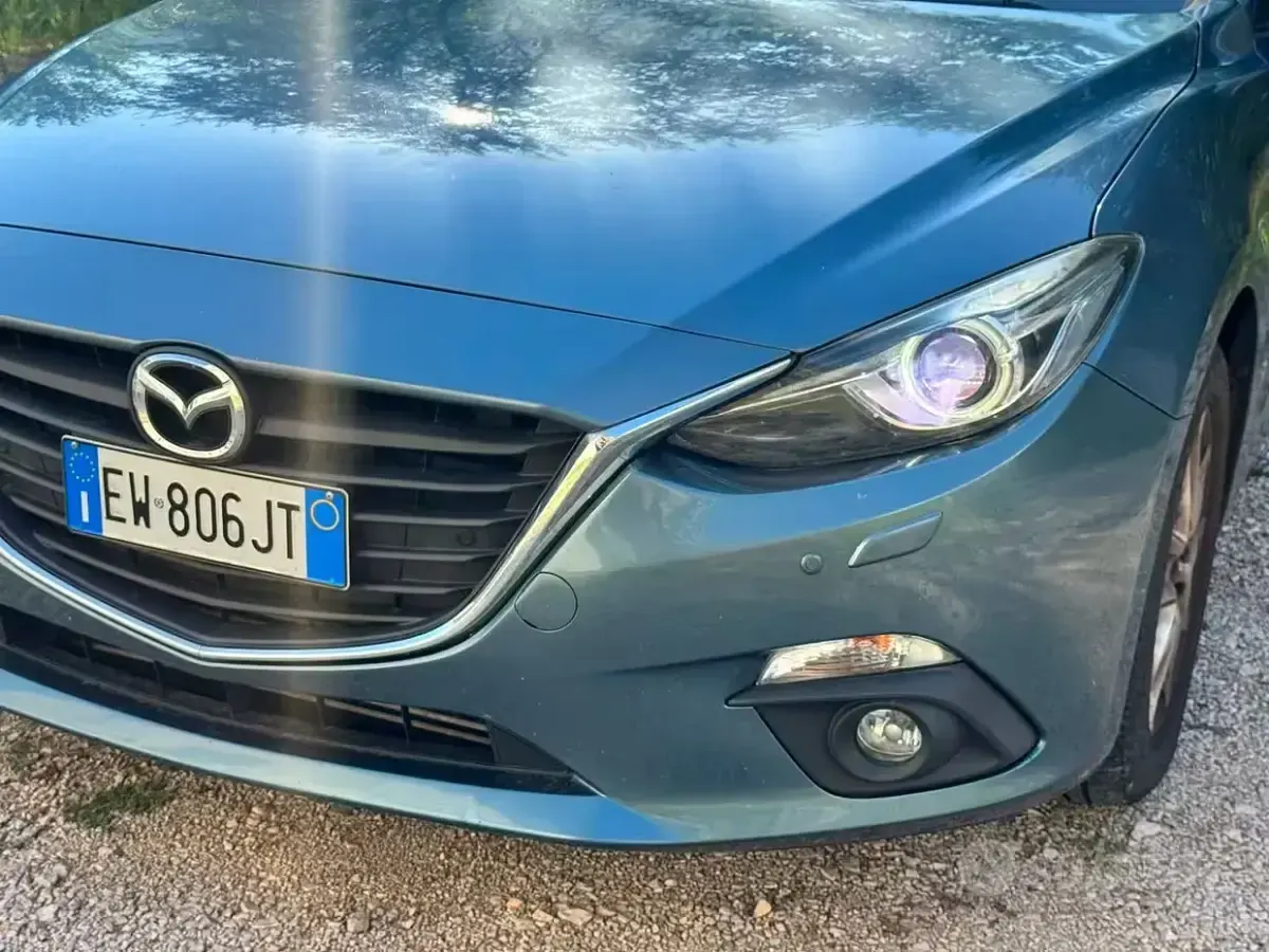 Usata Mazda 3 Exceed 150 CV (110 kW) 2014 Bluazzurro Berlina