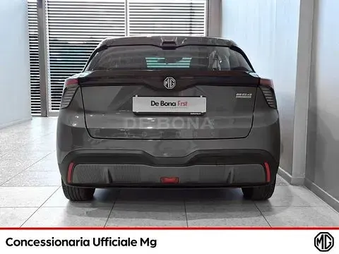 Usado MG MG4 EV 125 kW (170 CV) 2023 Gris Utilitario