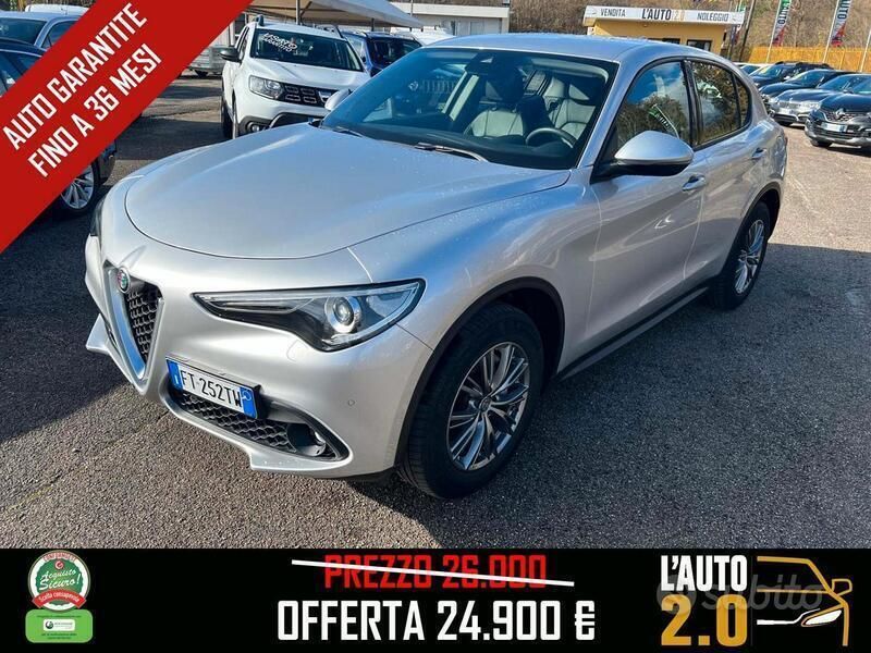 Grigio Usata 2018 Alfa Romeo Stelvio Executive SUV | 24.900 € (Molto cara) - Immagine 1/4