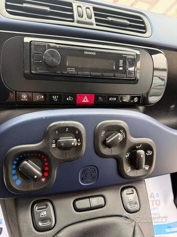 Usata Fiat Panda Easy 75 CV (55 kW) 2015 Grigio Utilitaria