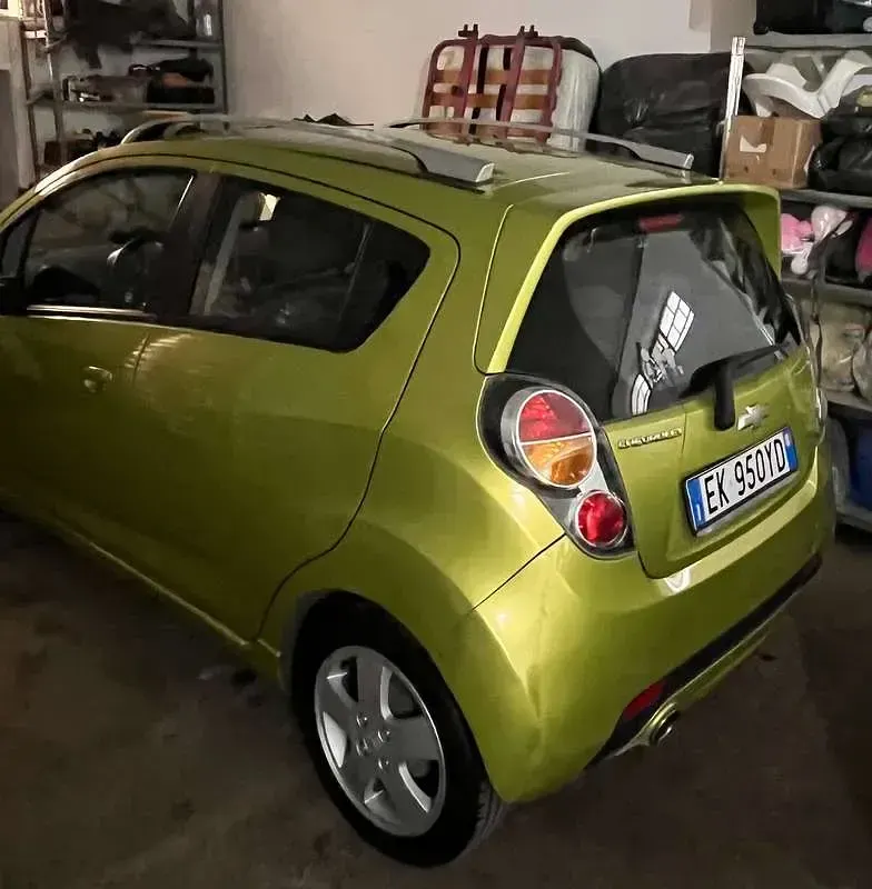 Usata Chevrolet Spark LT 82 CV (60 kW) 2011 Oro Utilitaria