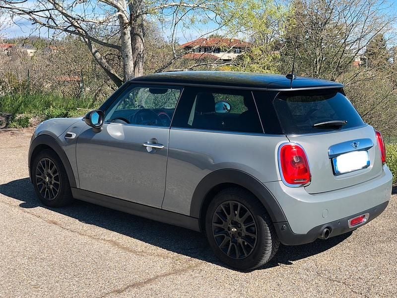 Usata Mini ONE 102 CV (75 kW) 2015 Utilitaria