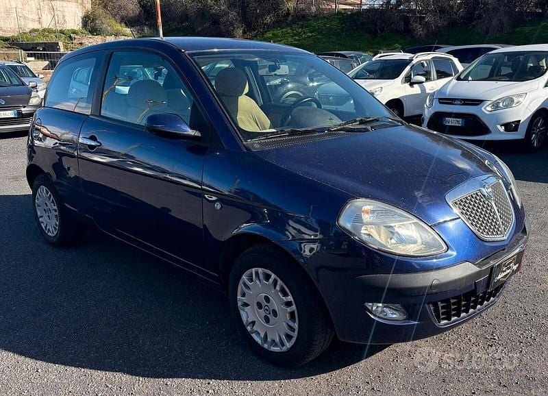 Usata Lancia Ypsilon 69 CV (50 kW) 2006 Blu Utilitaria