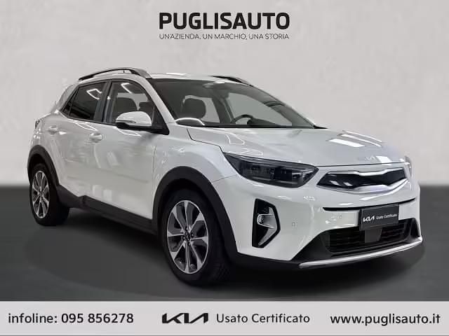 Usata Kia Stonic Style 100 CV (73 kW) 2022 Bianco SUV