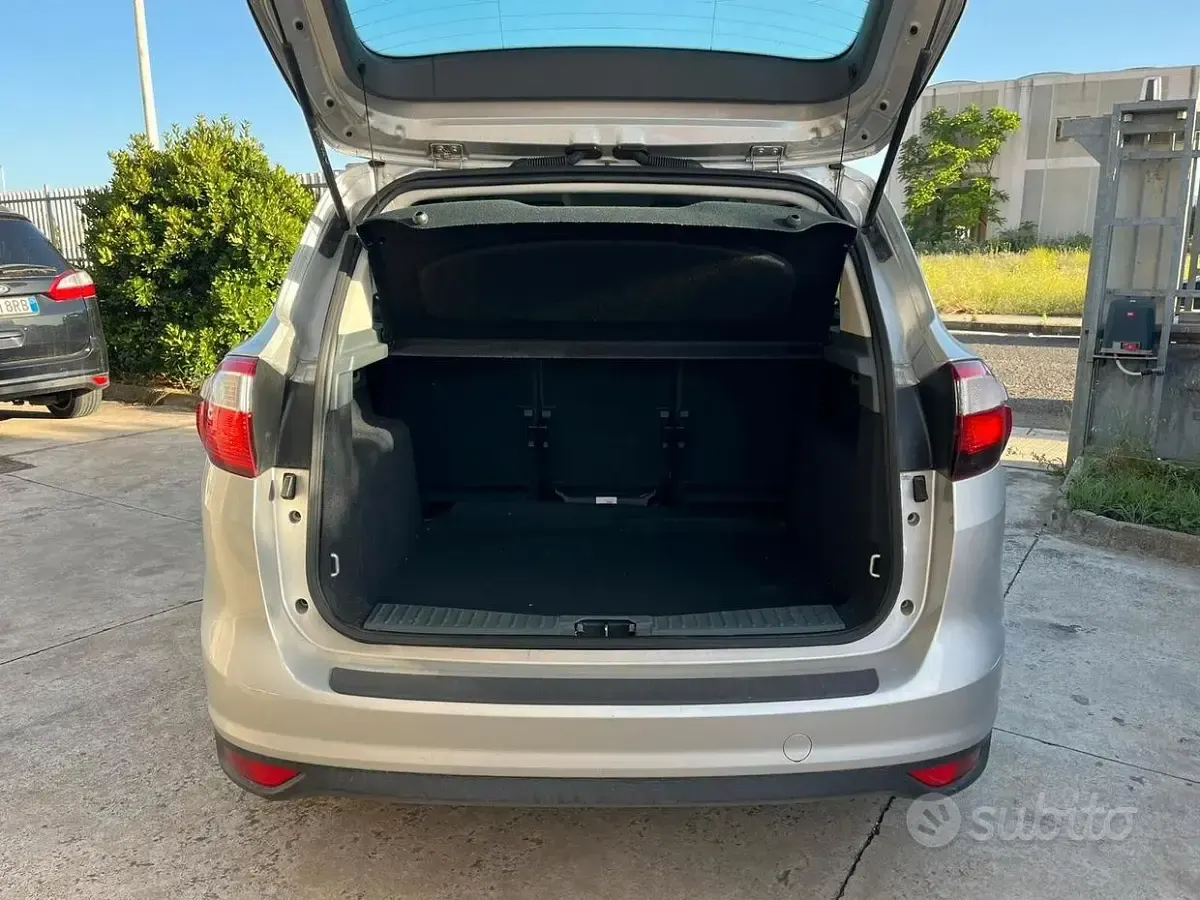 Gebraucht Ford C-MAX 95 PS (69 kW) 2015 Grau Van / Kleinbus