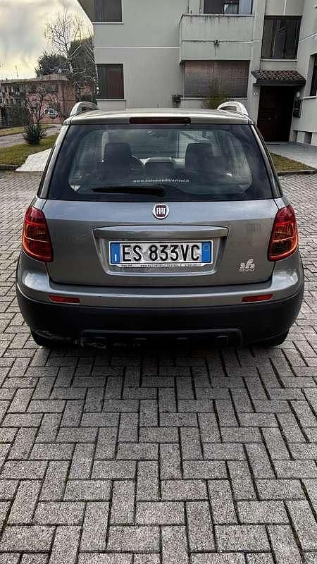 Usata Fiat Sedici Emotion 120 CV (88 kW) 2012 SUV