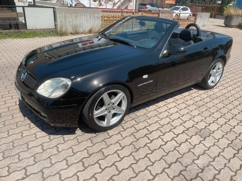 Usata Mercedes SLK200 192 CV (141 kW) 1998 Nero Cabrio