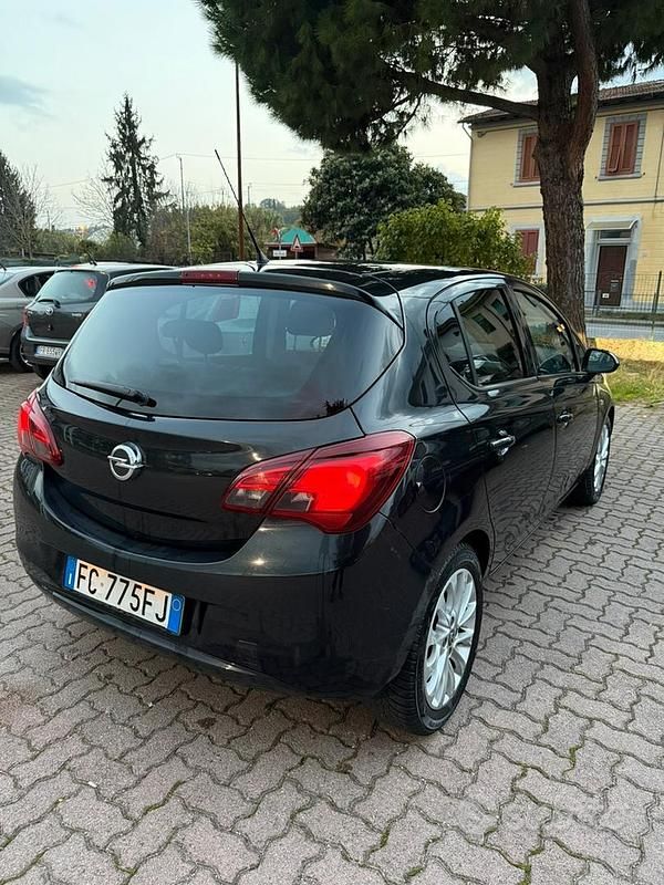 Usata Opel Corsa 2015 Nero Utilitaria