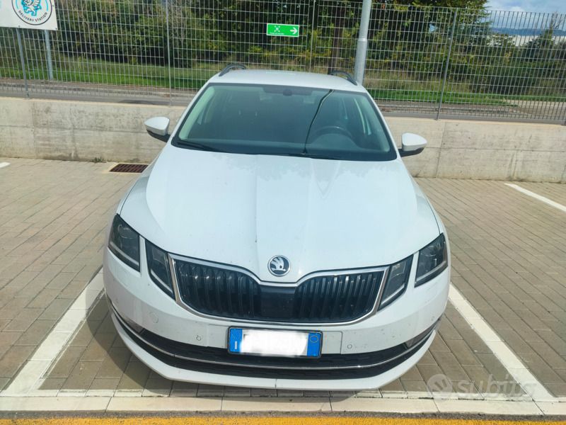 Usata Skoda Octavia 110 CV (80 kW) 2016 Bianco Station wagon