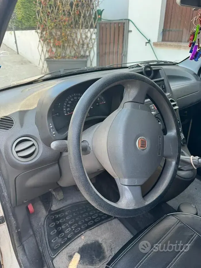 Usata Fiat Panda 69 CV (50 kW) 2009 Bianco Utilitaria