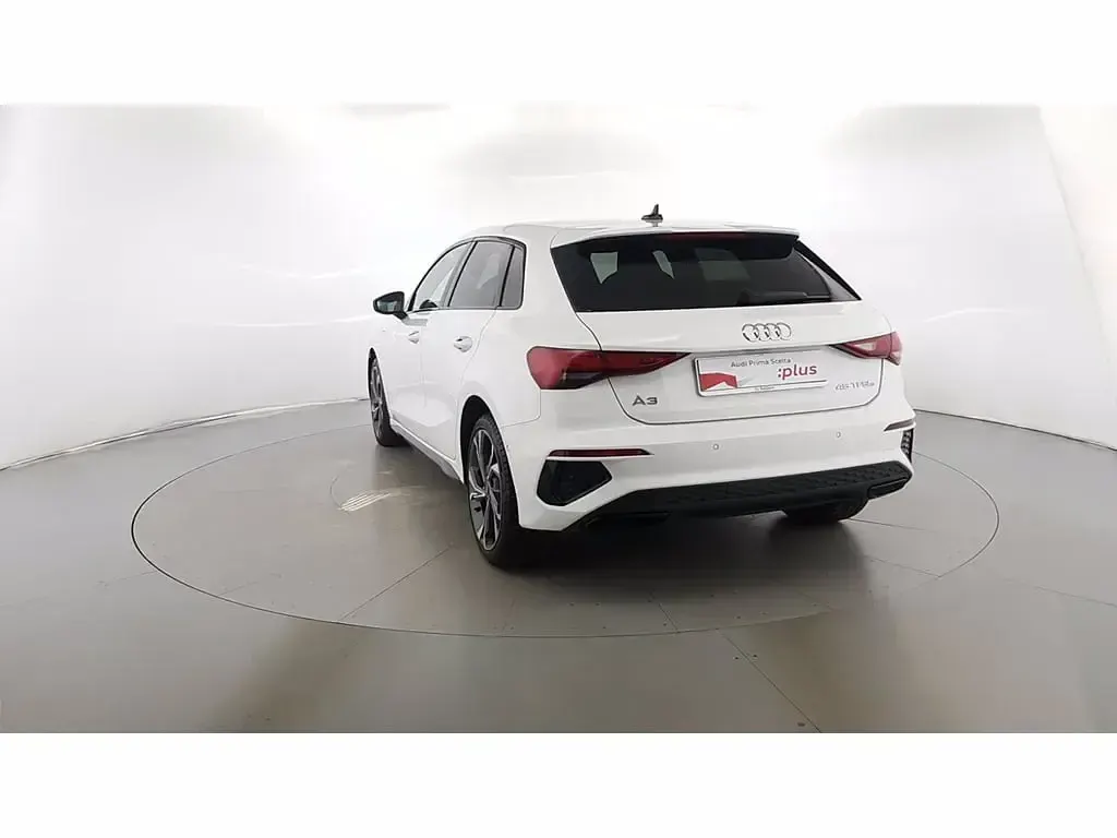 Usata Audi A3 Sportback e-tron S-Line 245 CV (180 kW) 2022 Bianco Utilitaria