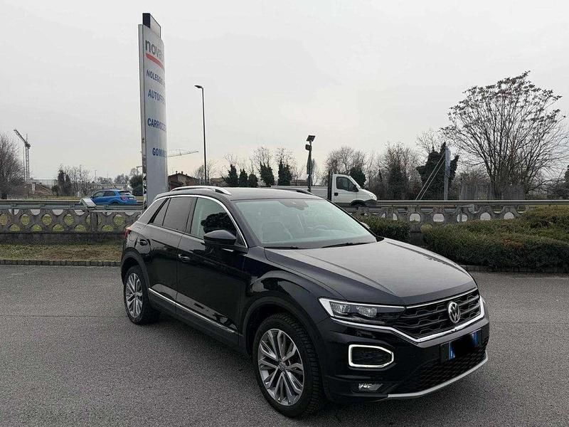 Usata VW T-Roc Advance 116 CV (85 kW) 2020 Nero SUV