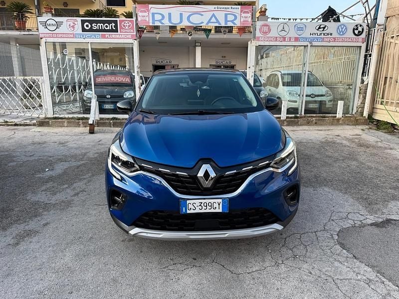 Usata Renault Captur Intens 100 CV (73 kW) 2024 Blu SUV
