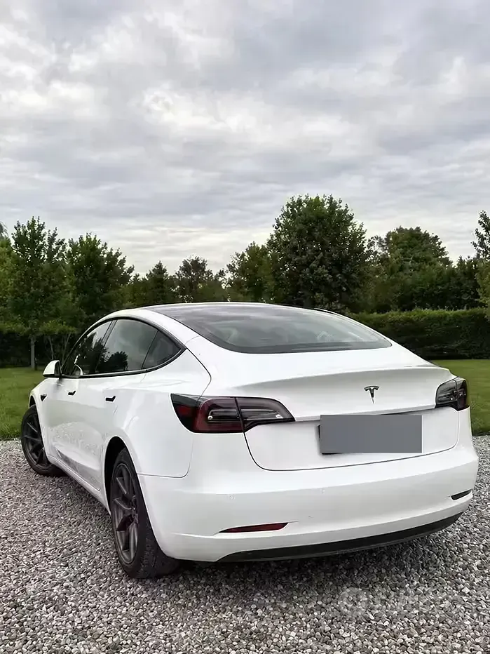 Usata Tesla Model 3 152 kW (208 CV) 2022 Bianco Berlina