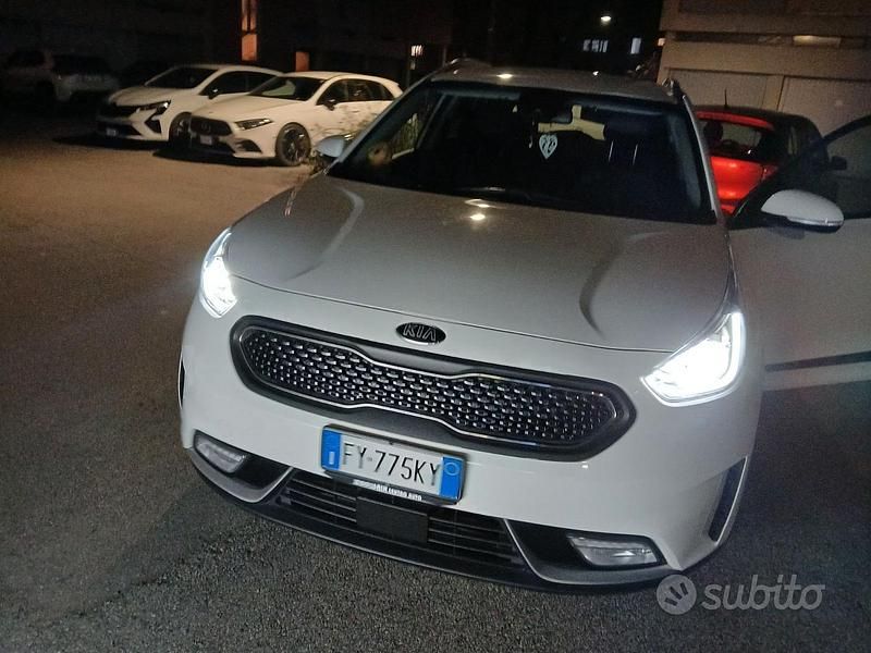 Usata Kia Niro 141 CV (103 kW) 2019 Bianco SUV
