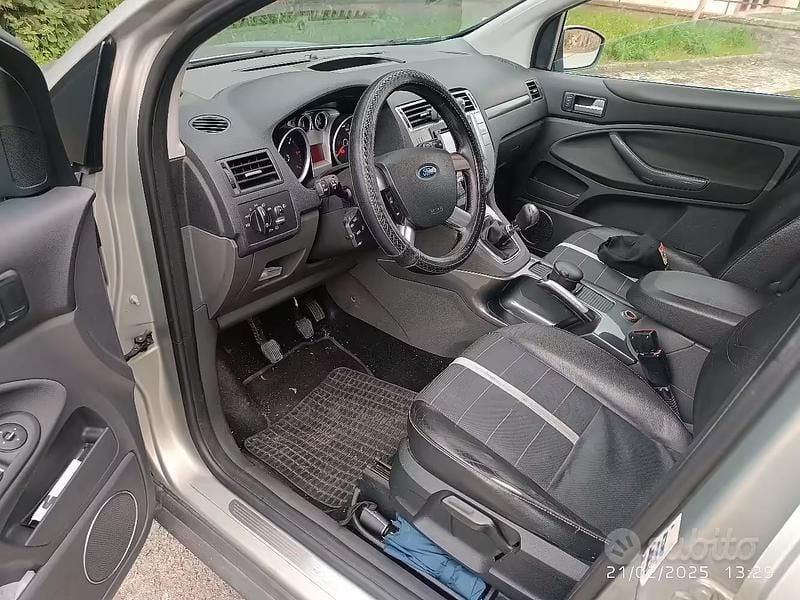 Usata Ford Kuga 136 CV (100 kW) 2009 Grigio SUV