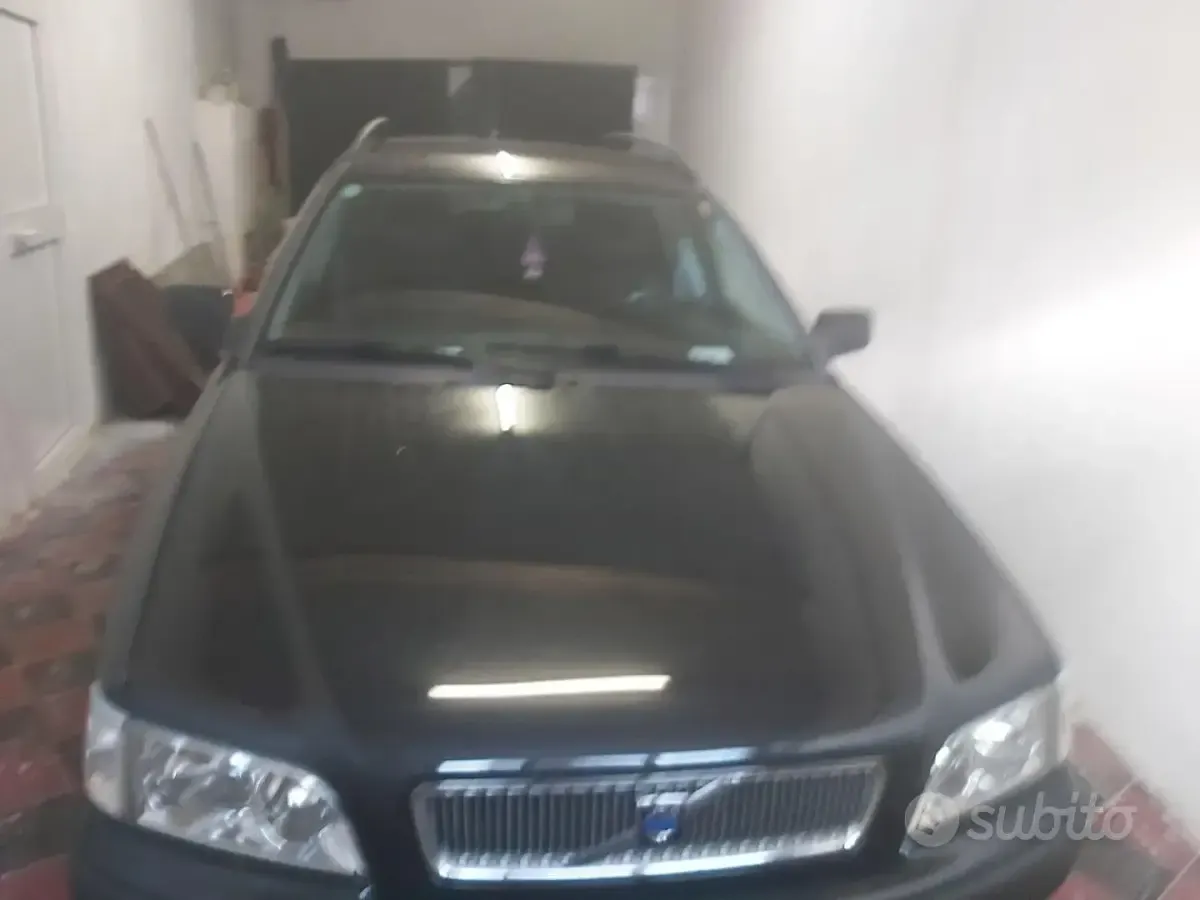 Usata Volvo V40 1998 Nero Station wagon