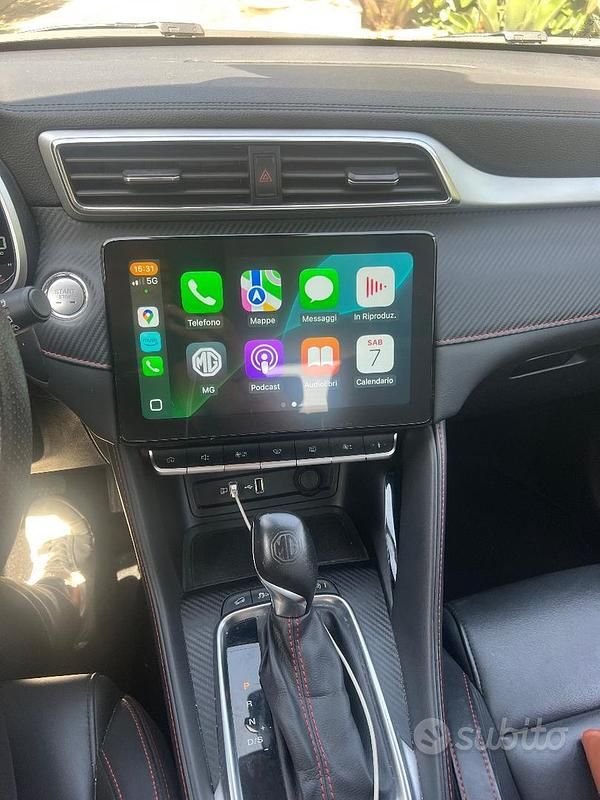 Usata MG ZS Luxury 111 CV (81 kW) 2021 Rosso Berlina