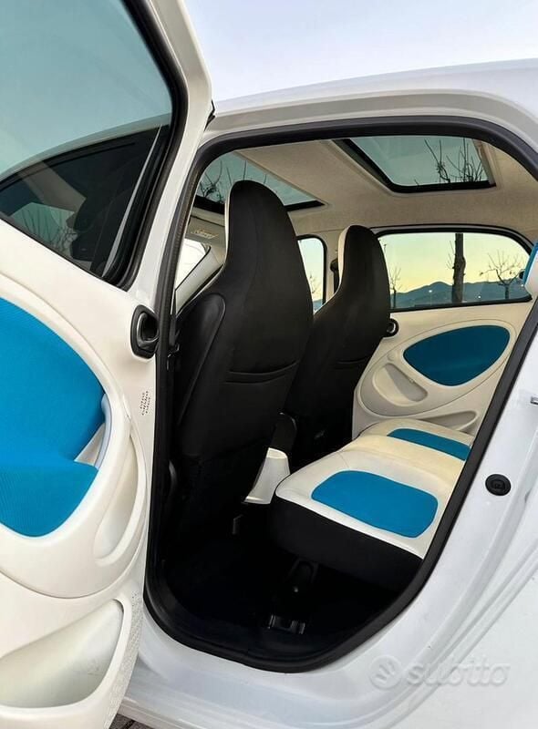 Usata Smart ForFour 71 CV (52 kW) 2015 Bianco Utilitaria