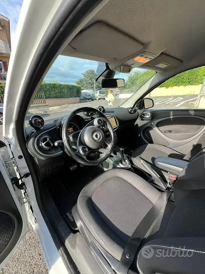 Usata Smart ForFour Brabus 71 CV (52 kW) 2018 Utilitaria