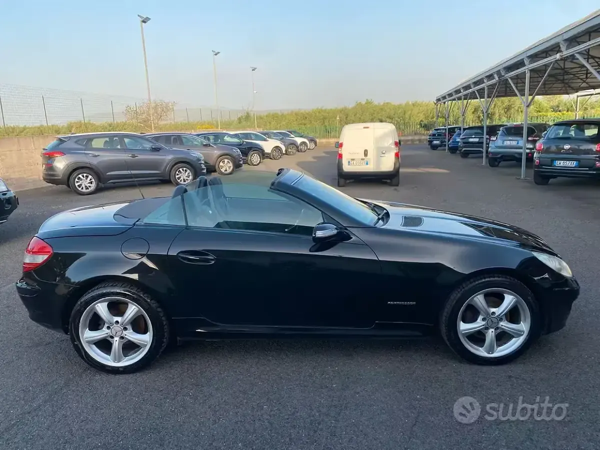 Usata Mercedes SLK200 163 CV (119 kW) 2008 Nero Cabrio