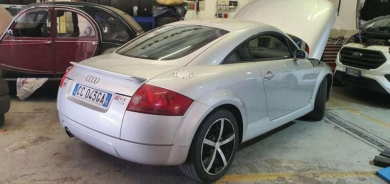Usata Audi TT 179 CV (131 kW) 1999 Argento Coupé