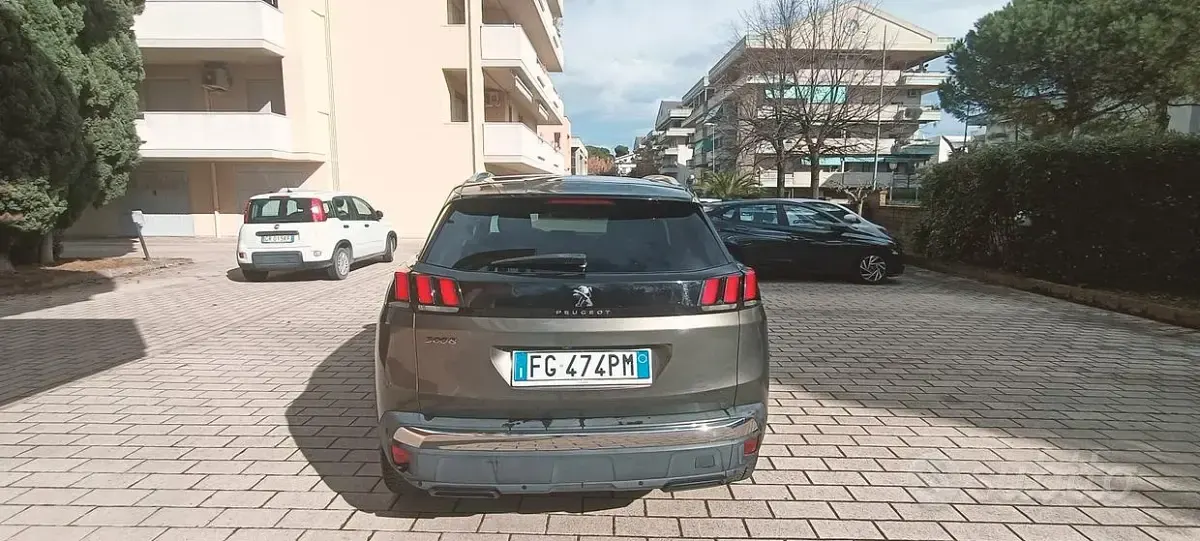 Usata Peugeot 3008 120 CV (88 kW) 2017 SUV