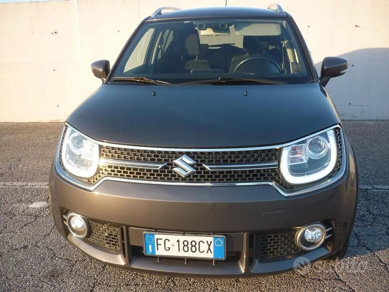 Usata Suzuki Ignis 90 CV (66 kW) 2017 Grigio Station wagon