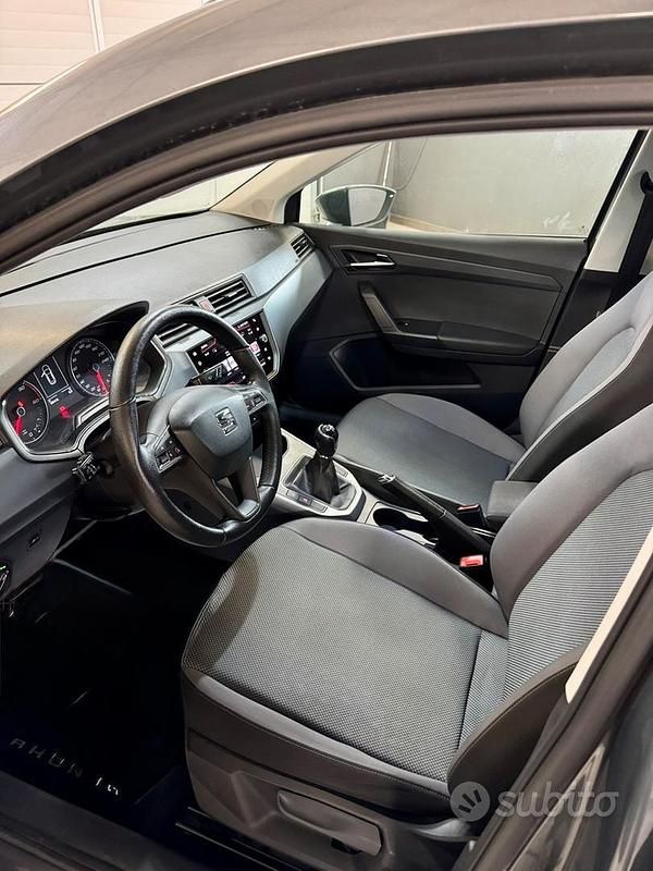 Usata Seat Arona Style 95 CV (69 kW) 2018 Grigio SUV