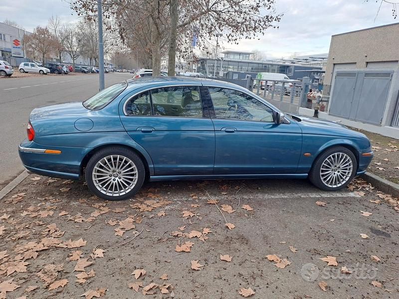 Usata Jaguar S-Type S 2000 Blu Berlina